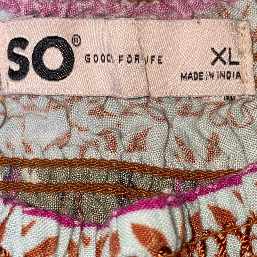 SO Floral boho Rayon Top with Pink‎ and Green Accents size XL